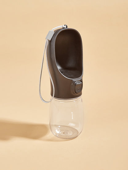 🐾 Dogzeno™ Portable Dog Water Bottle  Hydration Anywhere, Anytime  Keep your dog fresh and hydrated on every adventure with the Dogzeno™ Portable Water Bottle — designed for convenience, safety, and everyday use.